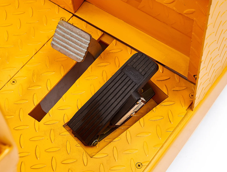 TORY CARRIER - Seated Electric Tow Tractor